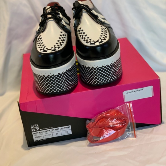 Rare Hello Kitty x TUK Bow Dot Polka Dot Creeper Stack Platforms
